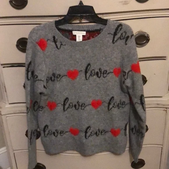 Cupcakes And Cashmere Crewneck Love ❤️ Sweater M - Picture 2 of 8